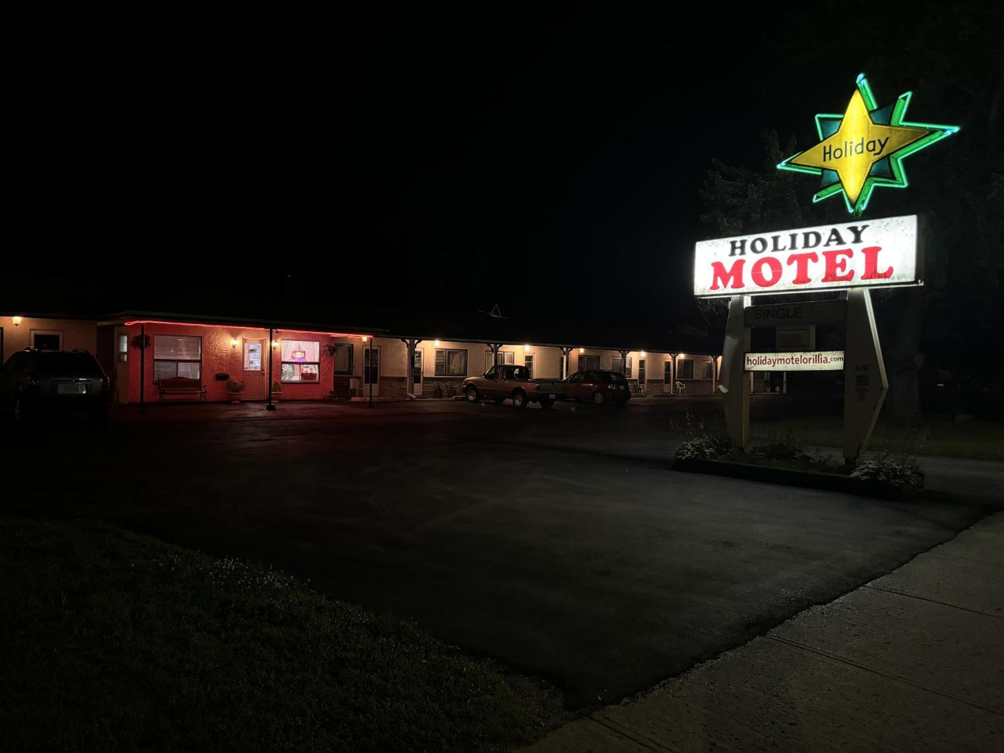 Holiday Motel Orillia Εξωτερικό φωτογραφία