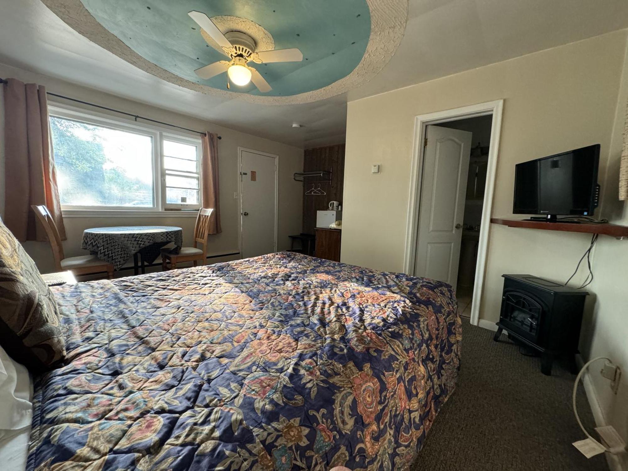 Holiday Motel Orillia Εξωτερικό φωτογραφία