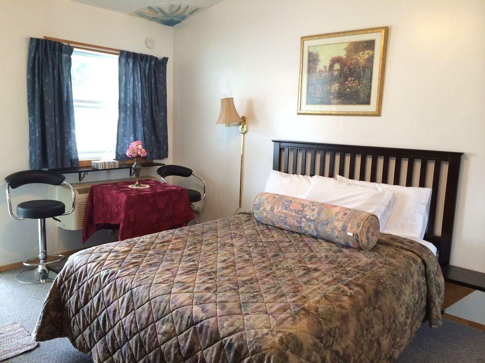 Holiday Motel Orillia Εξωτερικό φωτογραφία