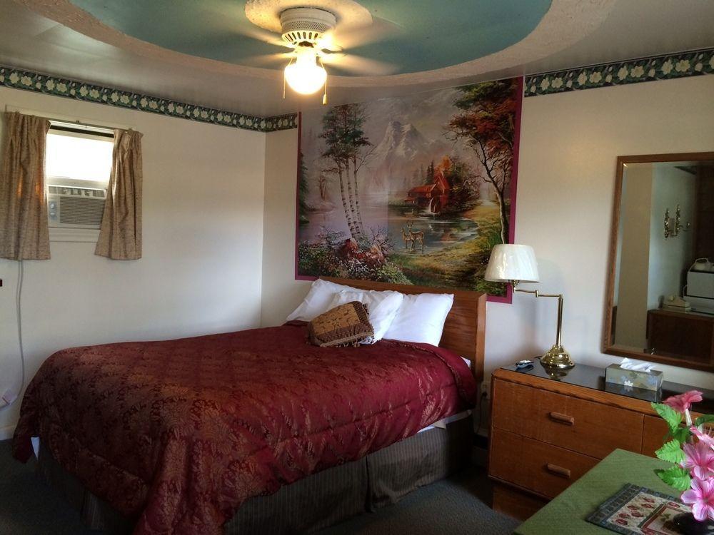 Holiday Motel Orillia Εξωτερικό φωτογραφία